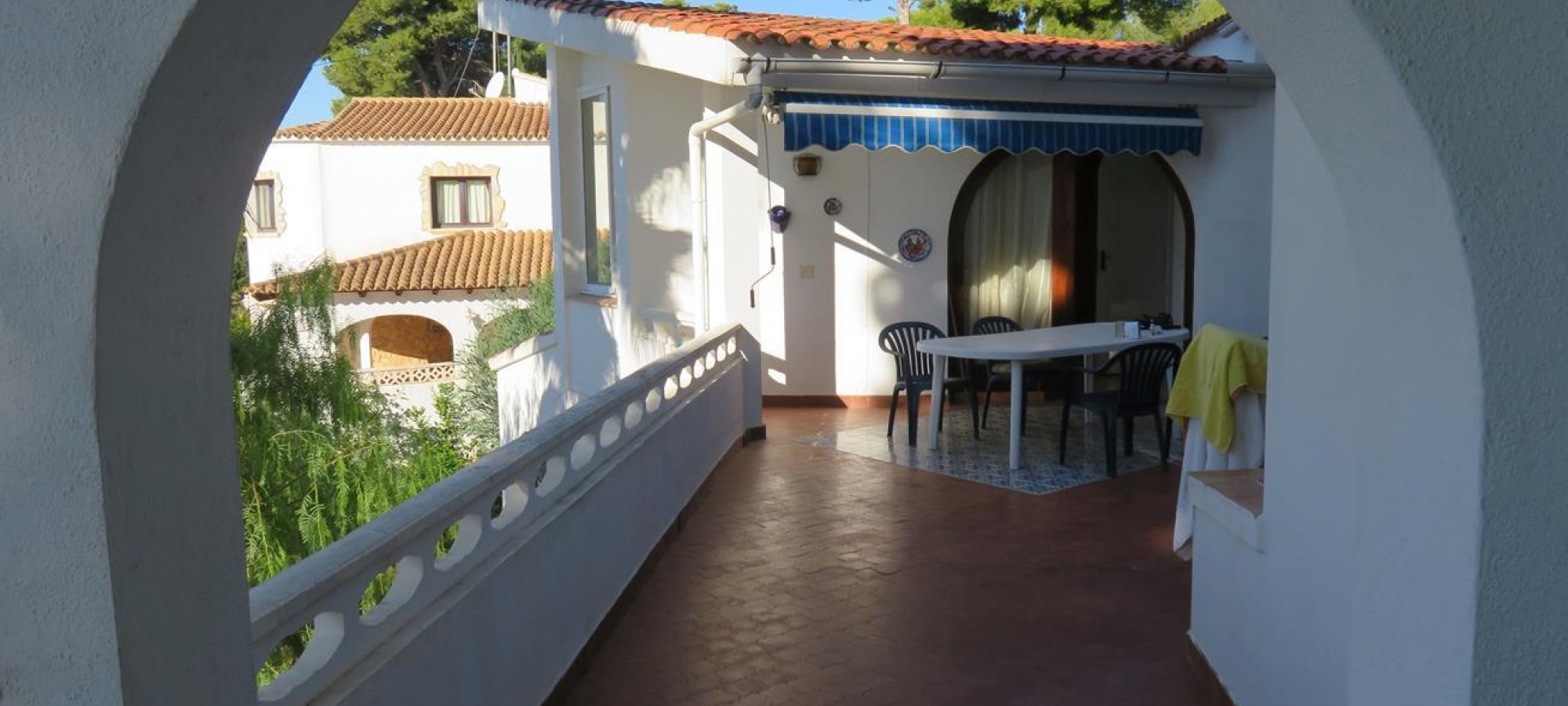 Villa located 2nd line to the sea with great views