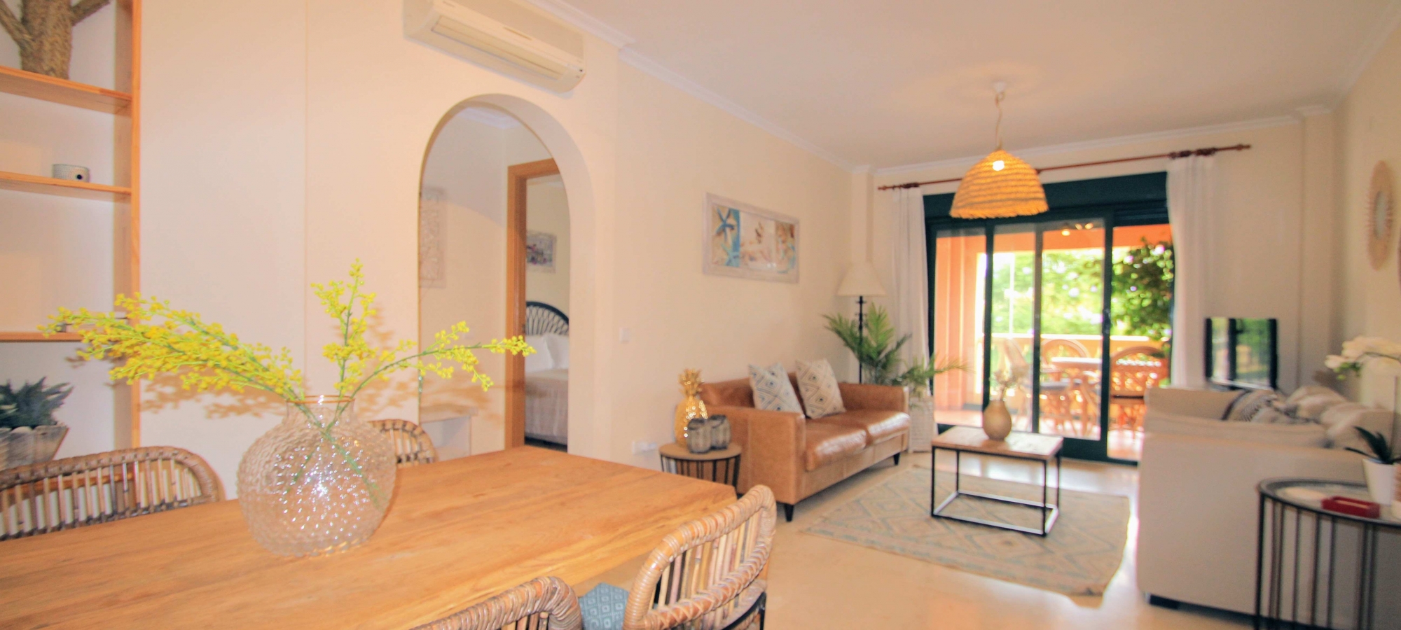 JAVEA PORT >> APARTMENT with 2 bedrooms and communal pool and gardens