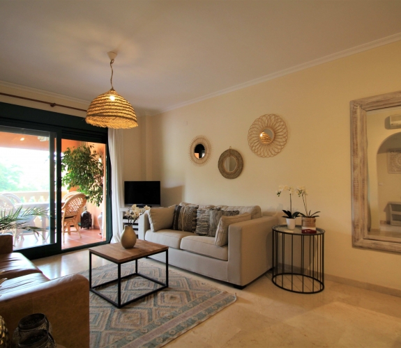 JAVEA PORT >> APARTMENT with 2 bedrooms and communal pool and gardens