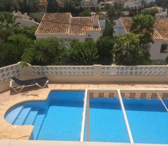 Villa recently reduced, within walking distance to town and beaches.