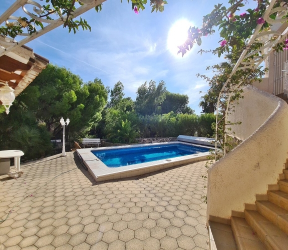 SAN JAIME - Luxury 4 bedroom villa at bargain price with sea views and close to Golf club