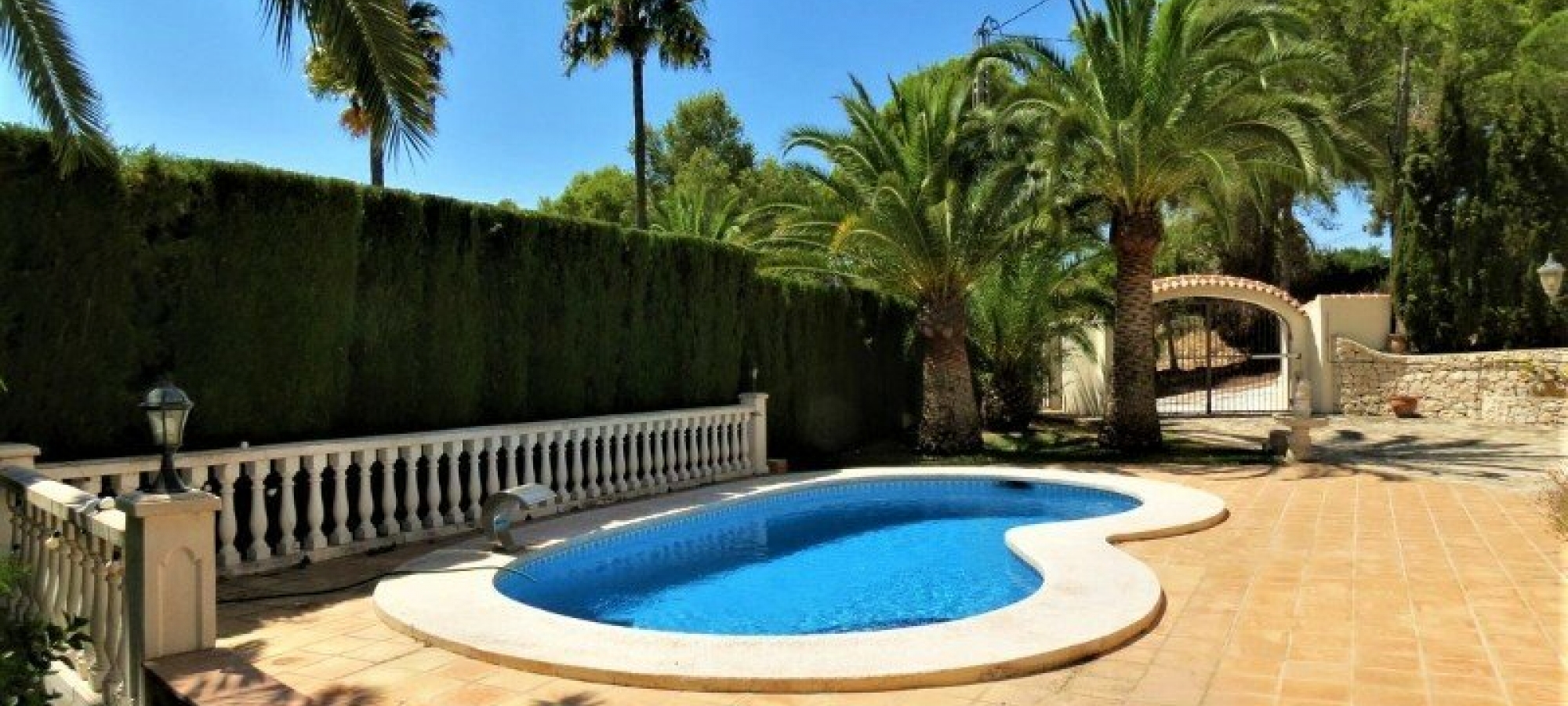 MORAIRA >> PLA DEL MAR - Traditional style villa walking distance to town and beaches.