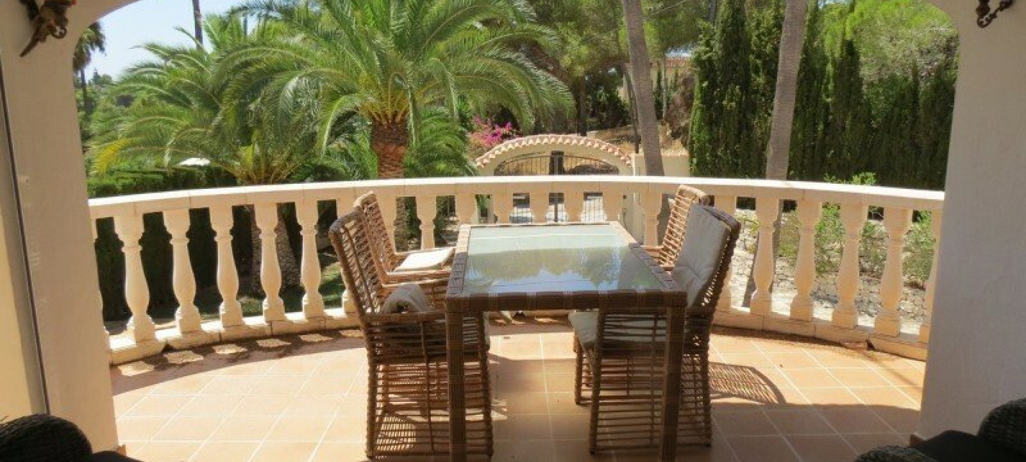 MORAIRA >> PLA DEL MAR - Traditional style villa walking distance to town and beaches.