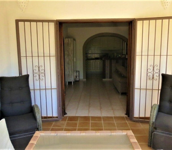 MORAIRA >> PLA DEL MAR - Traditional style villa walking distance to town and beaches.