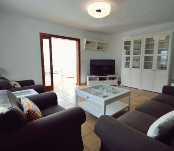 COSTA BLANCA >> MORAIRA >> SAN JAIME - 4 bedroom villa with sea views and close to servi...