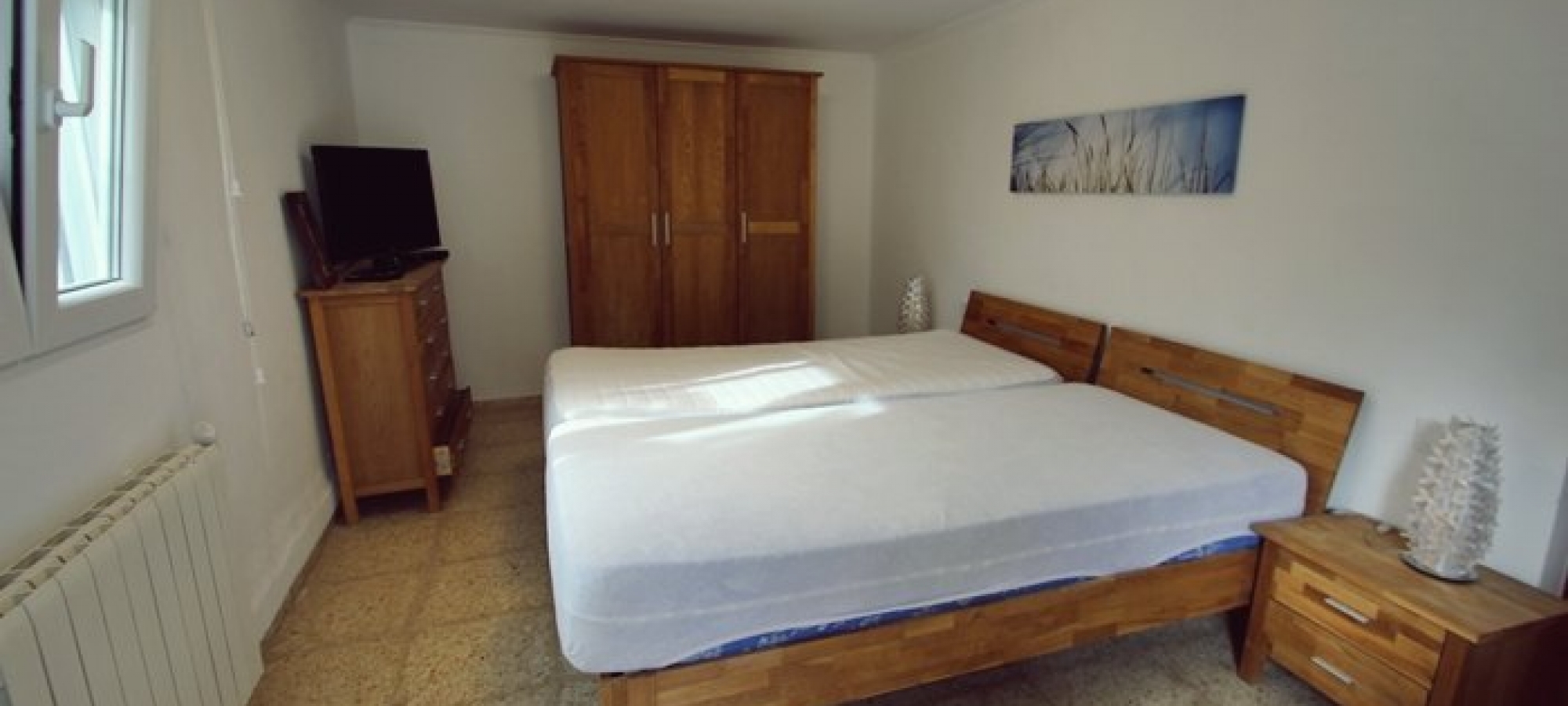 COSTA BLANCA >> MORAIRA >> SAN JAIME - 4 bedroom villa with sea views and close to services.