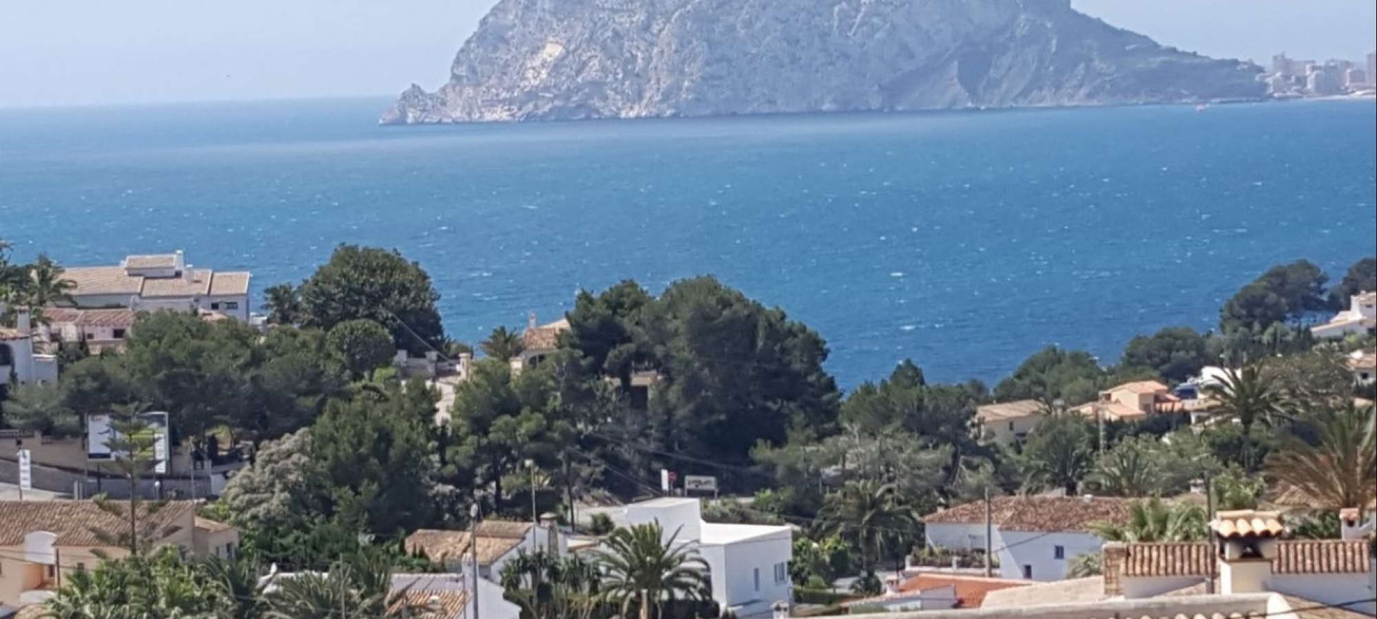 SPANIEN >>Valencia region  COSTA BLANCA >> MORAIRA >> SAN JAIME - Villa med fantastisk panoramaudsigt over havet