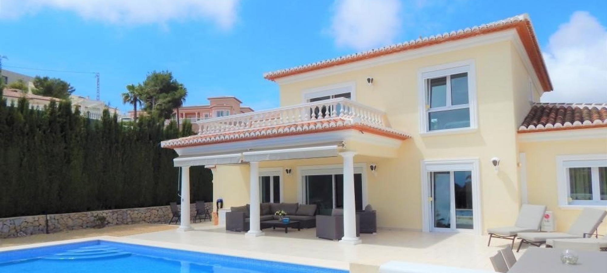 COSTA BLANCA >> MORAIRA >> EL PORTET > A luxury 4 bedroom Villa with pool and panoramic sea views.