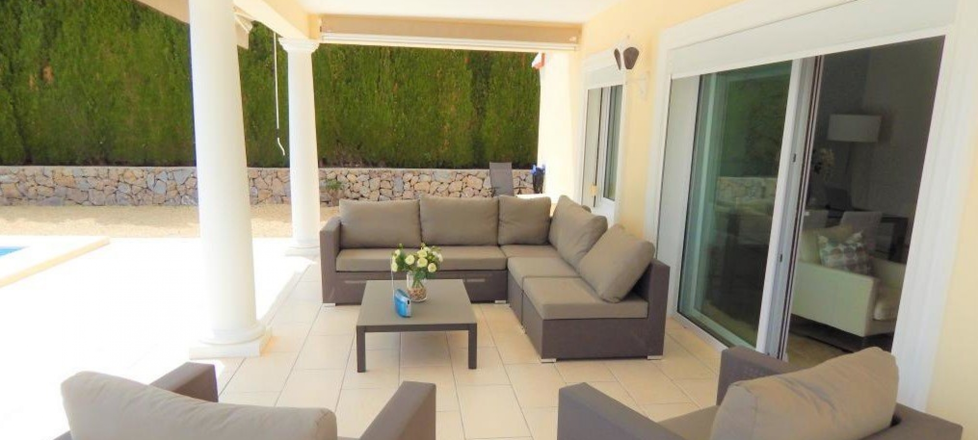 COSTA BLANCA >> MORAIRA >> EL PORTET > A luxury 4 bedroom Villa with pool and panoramic sea views.