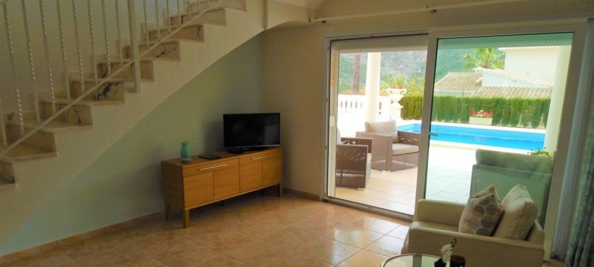 COSTA BLANCA >> MORAIRA >> EL PORTET > A luxury 4 bedroom Villa with pool and panoramic sea views.