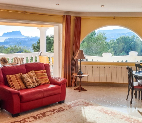 COSTA BLANCA >> MORAIRA >> VERDE PINO - luksuriøs 4 værelse villa i middelhavsstil med f...