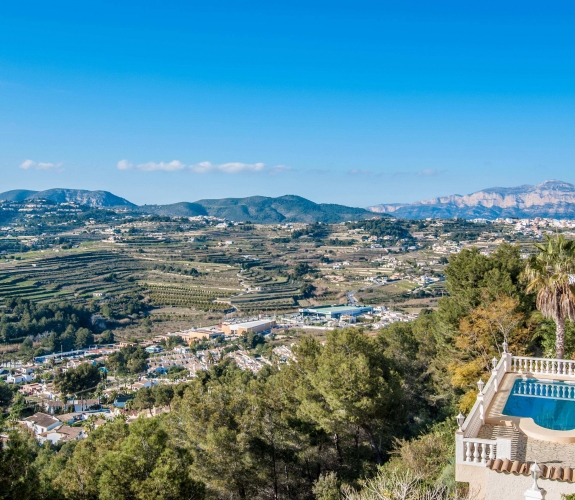 COSTA BLANCA >> MORAIRA >> VERDE PINO - luksuriøs 4 værelse villa i middelhavsstil med f...