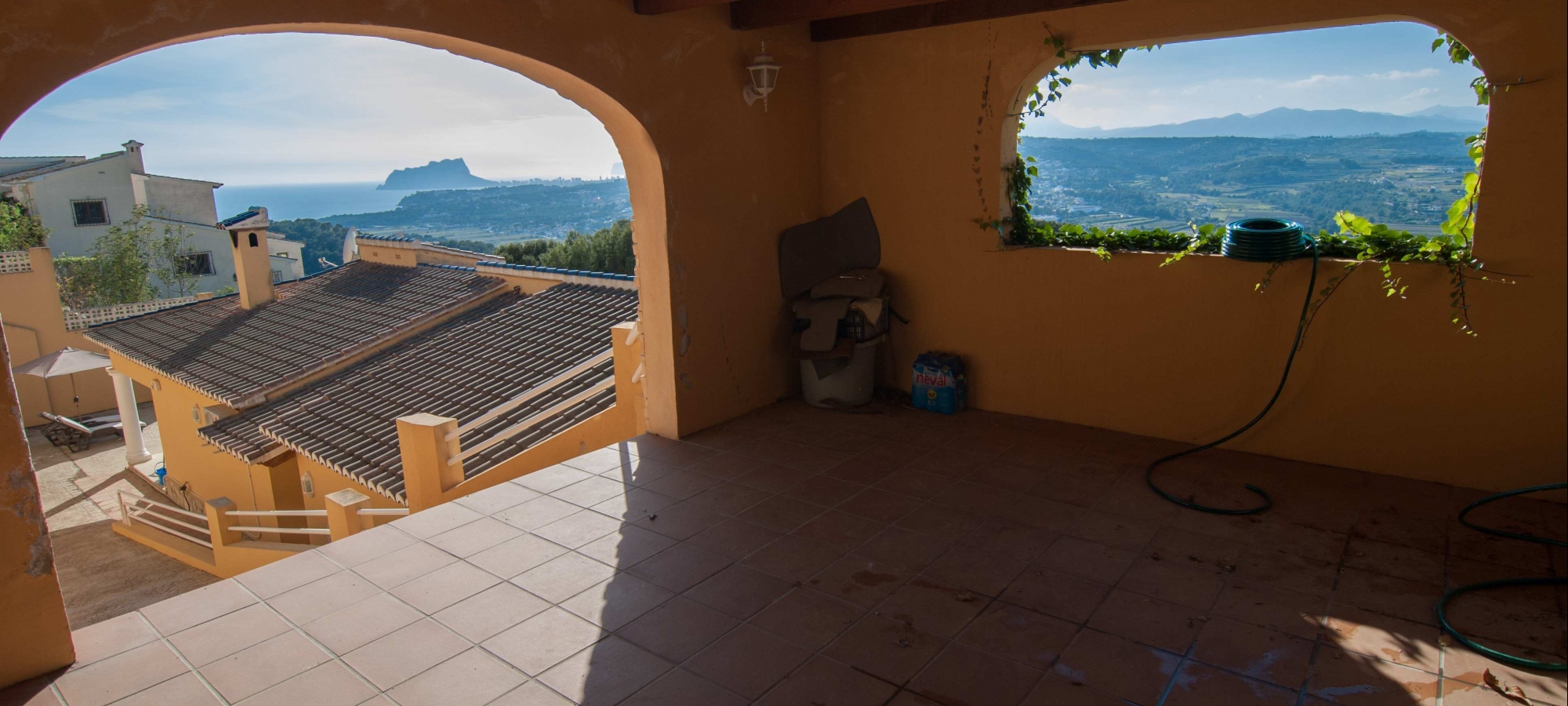 COSTA BLANCA >> MORAIRA >> VERDE PINO - luksuriøs 4 værelse villa i middelhavsstil med fantastisk havudsigt