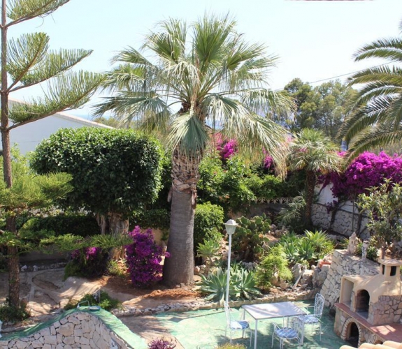 BENISSA >> FANADIX > BARGAIN VILLA -  with sea views and guest apartment