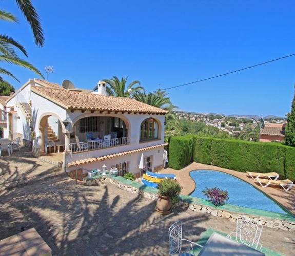 BENISSA >> FANADIX > BARGAIN VILLA -  with sea views and guest apartment