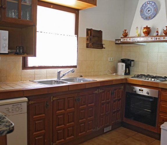 BENISSA >> FANADIX > BARGAIN VILLA -  with sea views and guest apartment