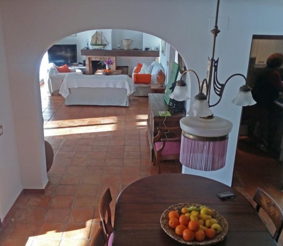 COSTA BLANCA >> MORAIRA >> EL PORTET> VILLA sydvest vendt med 3 soveværelser, pool og...