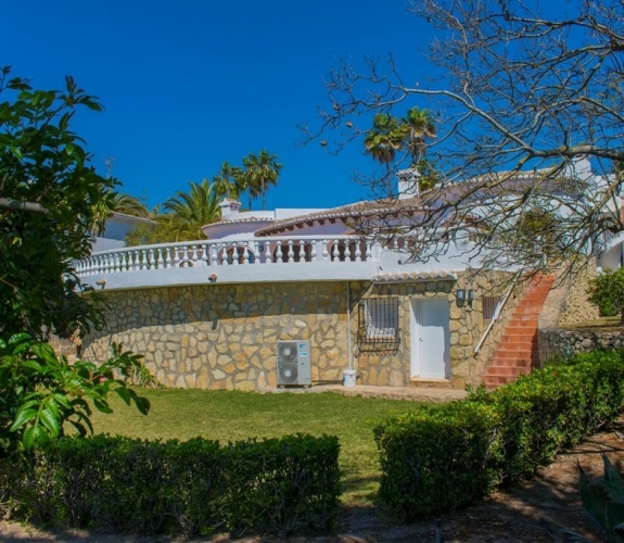 MORAIRA >> SOL PARK >> Large villa with panoramic sea views and walking distance to amen...