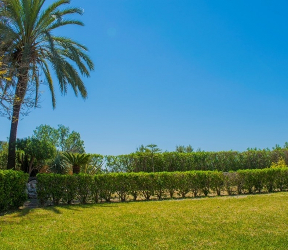 MORAIRA >> SOL PARK >> Large villa with panoramic sea views and walking distance to amen...