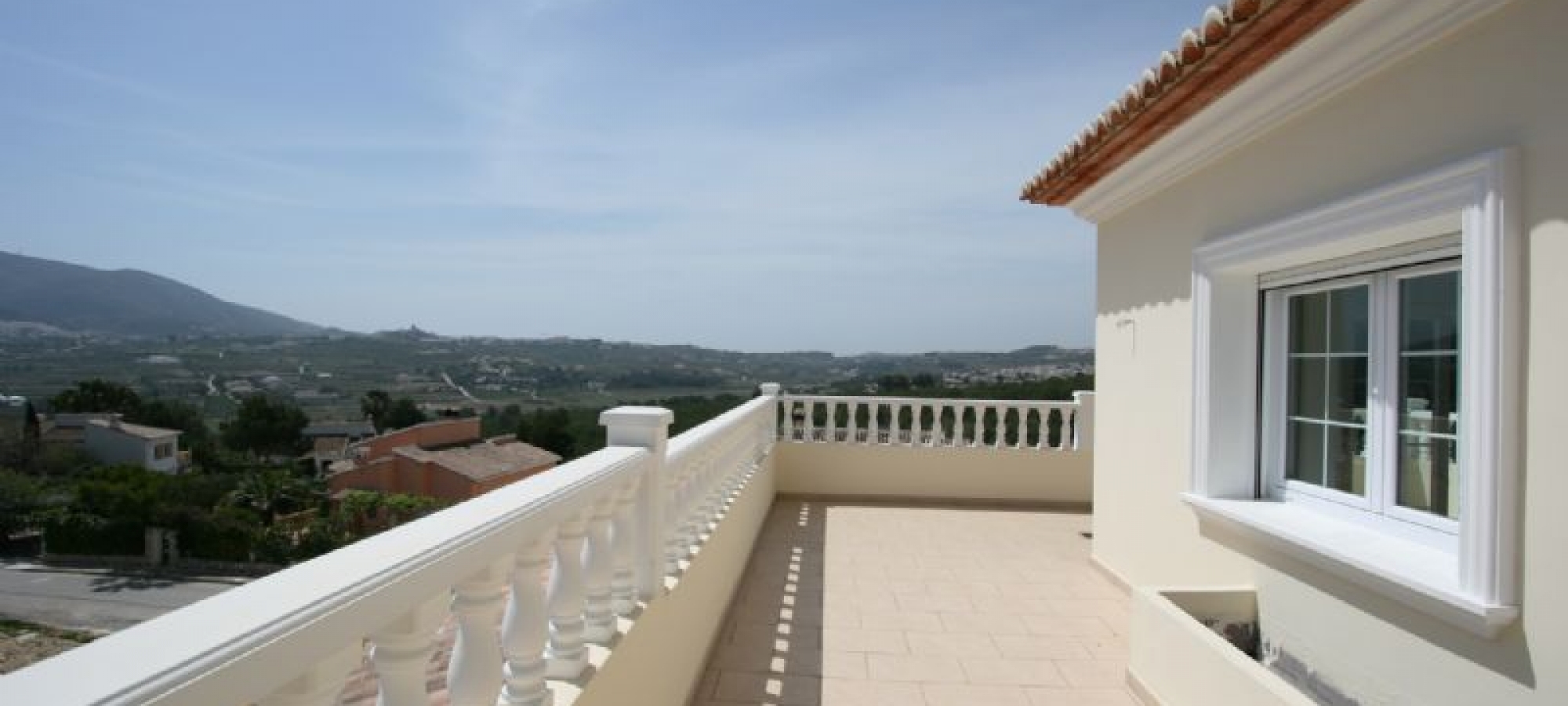 JAVEA >> TESORO PARK> VILLA med 5 soveværelser nær golfklub 1148 m2 grund