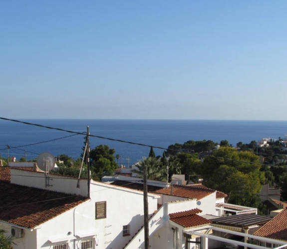 BENISSA >> LA FUSTERA >> BARGAIN VILLA with sea views