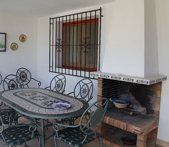 MORAIRA > PLA DEL MAR > PROPERTY - A large house walking distance to town and beaches.