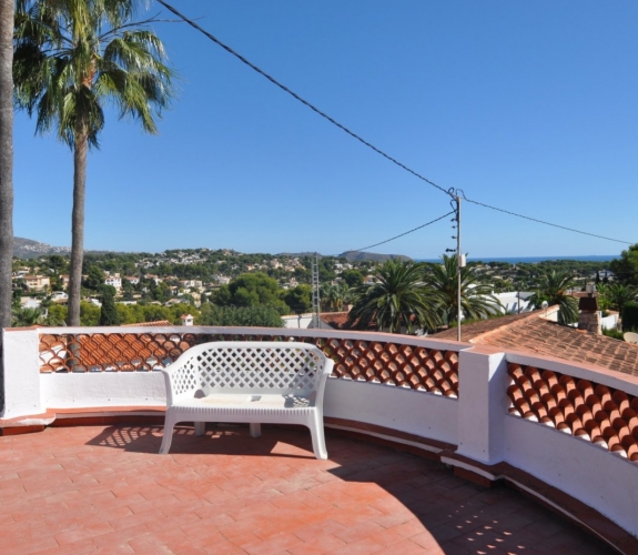 BENISSA > BUENAVISTA > 3 bedroom property with swimming pool on a level plot with distant sea ...