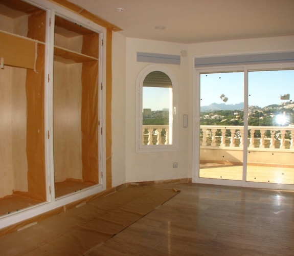 PLA DEL MAR > MORAIRA > COSTA BLANCA - A large villa within walking distance to town and beach...