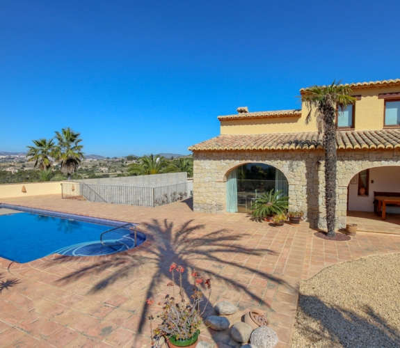 BENISSA >> PEDRAMALA > BARGAIN  finca with great panoramic and sea views