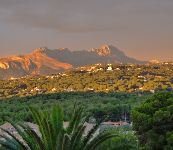 MORAIRA >> PLA DEL MAR> VILLA inden for en kort gåtur til byen og strande