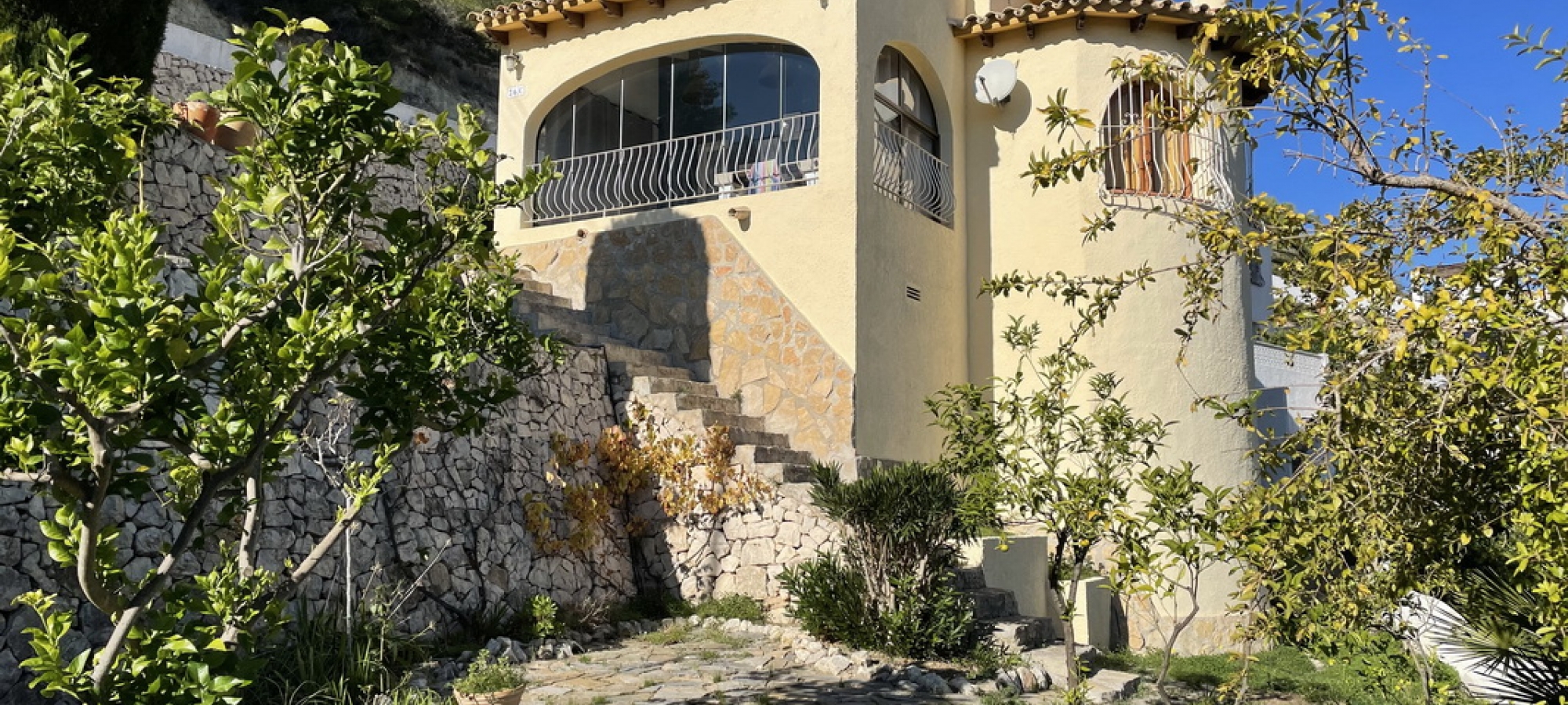 BENISSA COAST >> LA VIÑA > VILLA with sea views and 2 bedrooms at a bargain price.