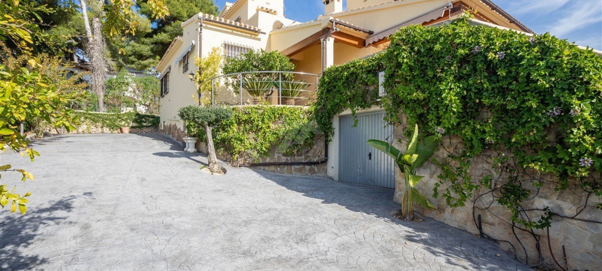 SPAIN > COSTA BLANCA > MORAIRA > PLA DEL MAR - Large and luxury 5 bedroom house, walking distance to beaches and town.