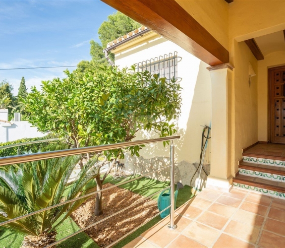 SPAIN > COSTA BLANCA > MORAIRA > PLA DEL MAR - Large and luxury 5 bedroom house, walking di...