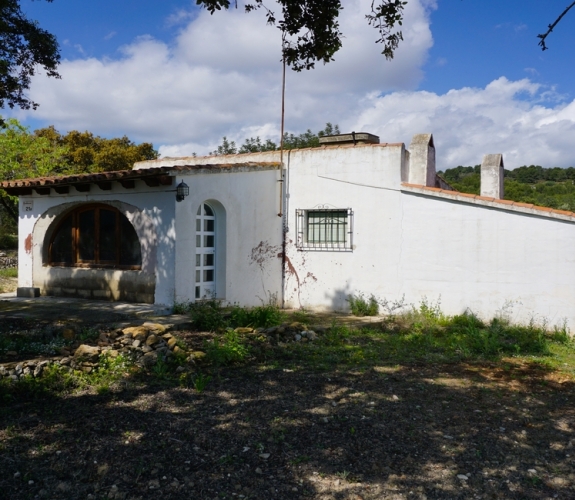 BENISSA >> BENIMALLUNT > FINCA to refurbish with panoramic views