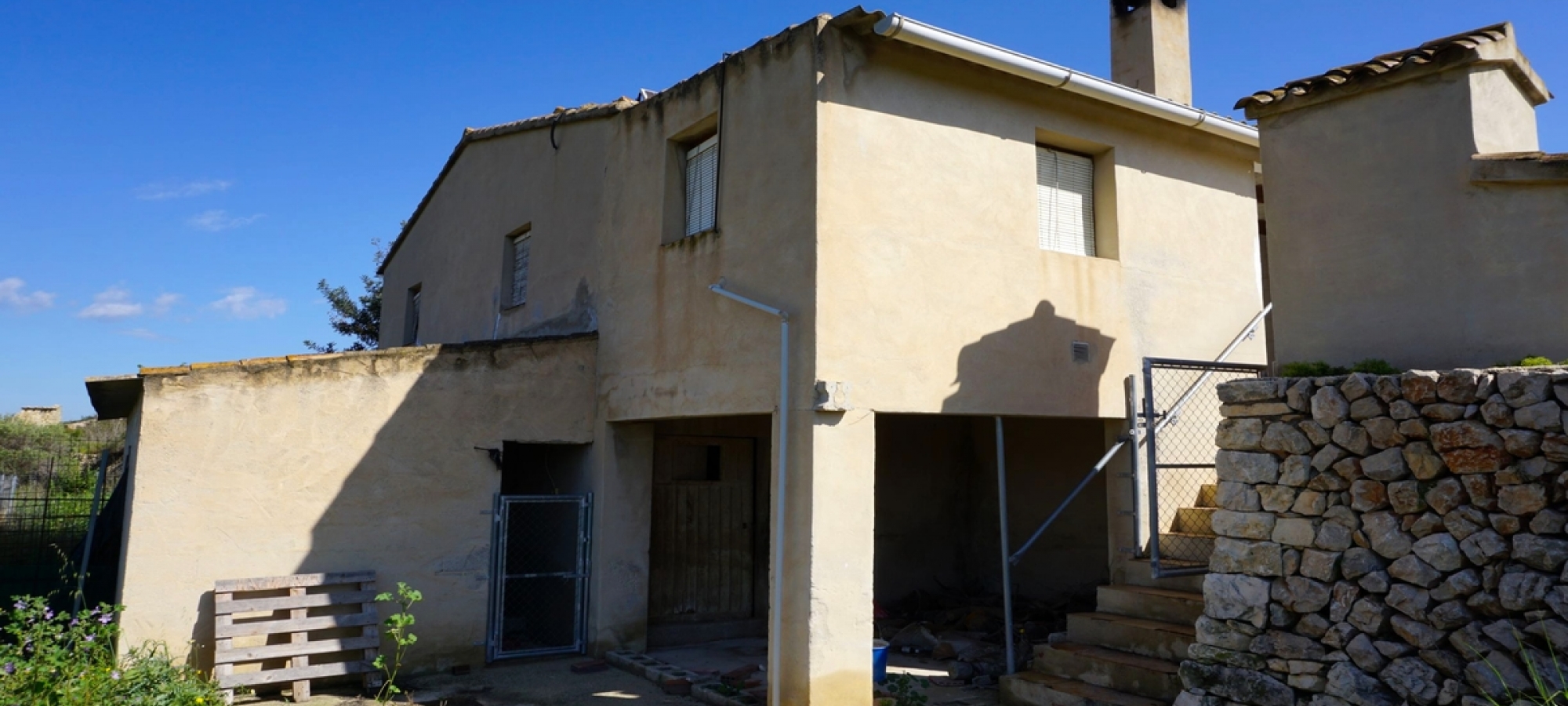 BENISSA >> PARTIDA LLENES >> Finca to refurbish with 3 bedrooms and panoramic views