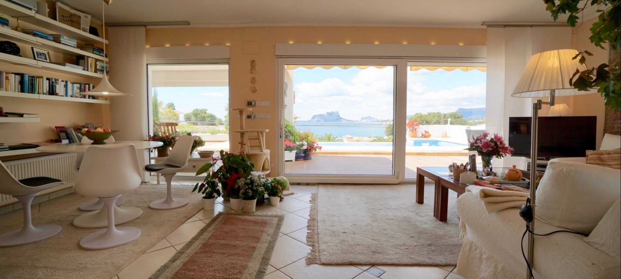 Walking distance to town and beaches - FOR SALE >> COSTA BLANCA >> MORAIRA >> PLA DEL MAR