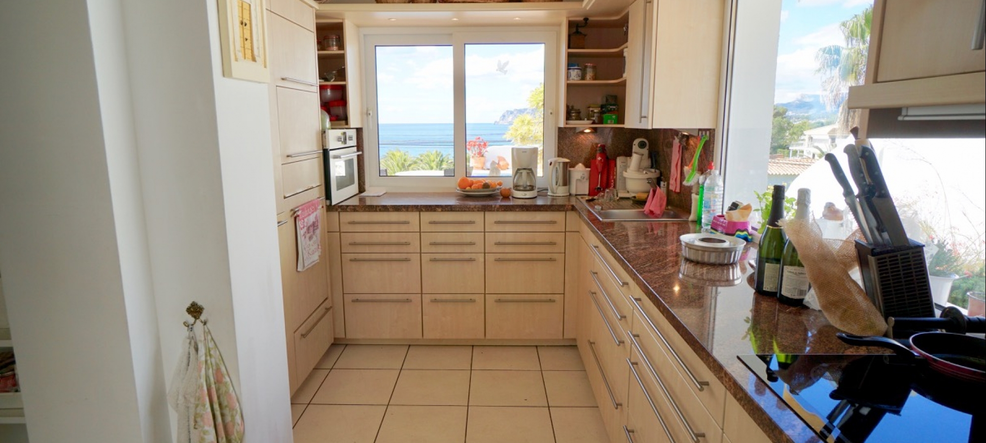 Walking distance to town and beaches - FOR SALE >> COSTA BLANCA >> MORAIRA >> PLA DEL MAR