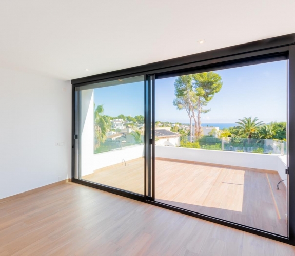 COSTA BLANCA >> BENISSA >> LA FUSTERA - Nybygget villa i moderne stil med 3 soveværelser...