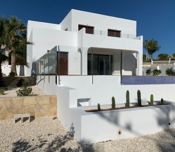 CALPE > CARRIO - 3 bedroom new build villa in Ibiza style and private swimming pool not far from ...