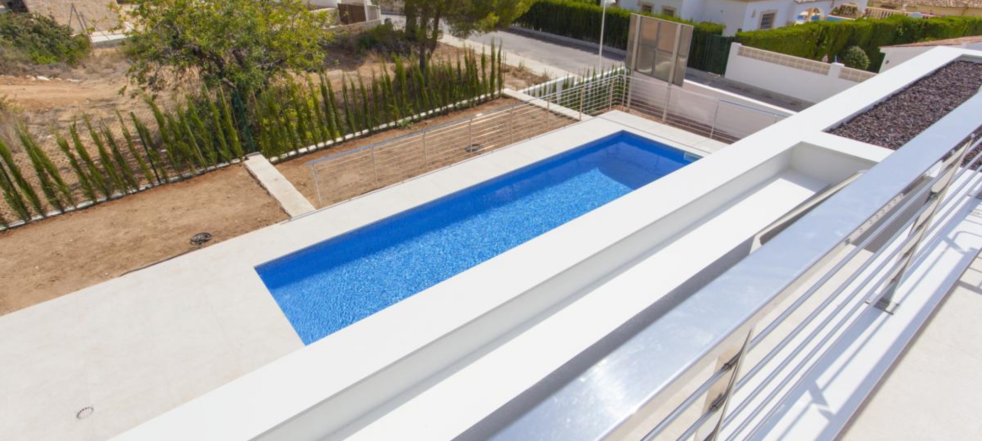 MORAIRA > EL TESORO - A modern style new build villa for sale with panoramic sea views in a new urbanisation.