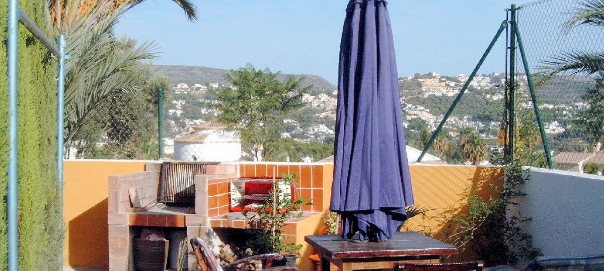 MORAIRA > LA SABATERA - Spacious villa on a large plot