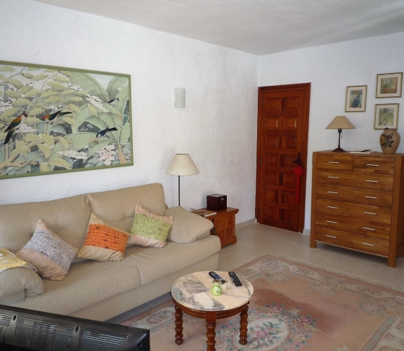 MORAIRA > LA SABATERA - Spacious villa on a large plot