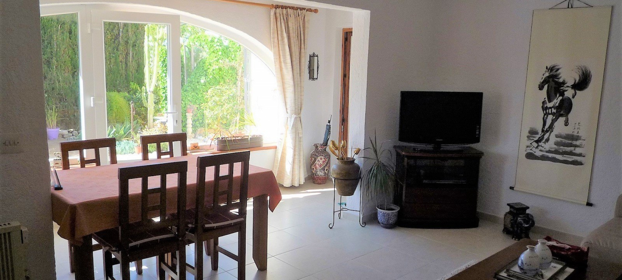 MORAIRA > LA SABATERA - Spacious villa on a large plot