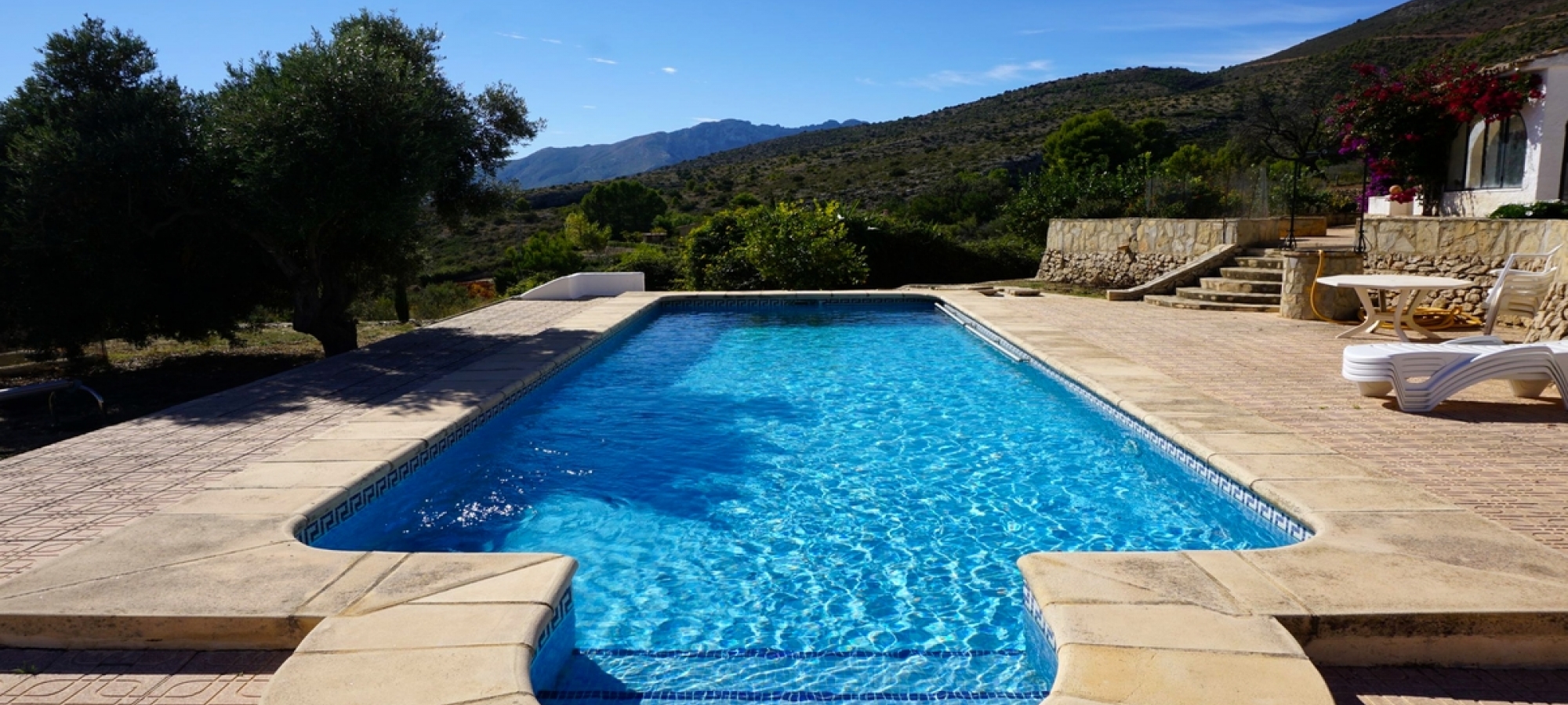 COSTA BLANCA >> BENISSA > Finca with panoramic sea views and private pool