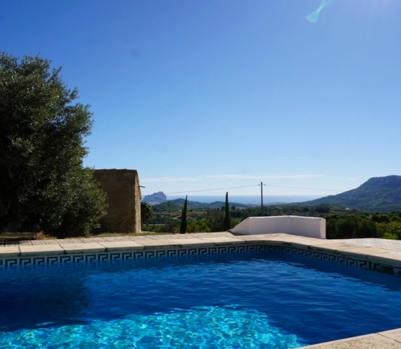 COSTA BLANCA >> BENISSA > Finca with panoramic sea views and private pool