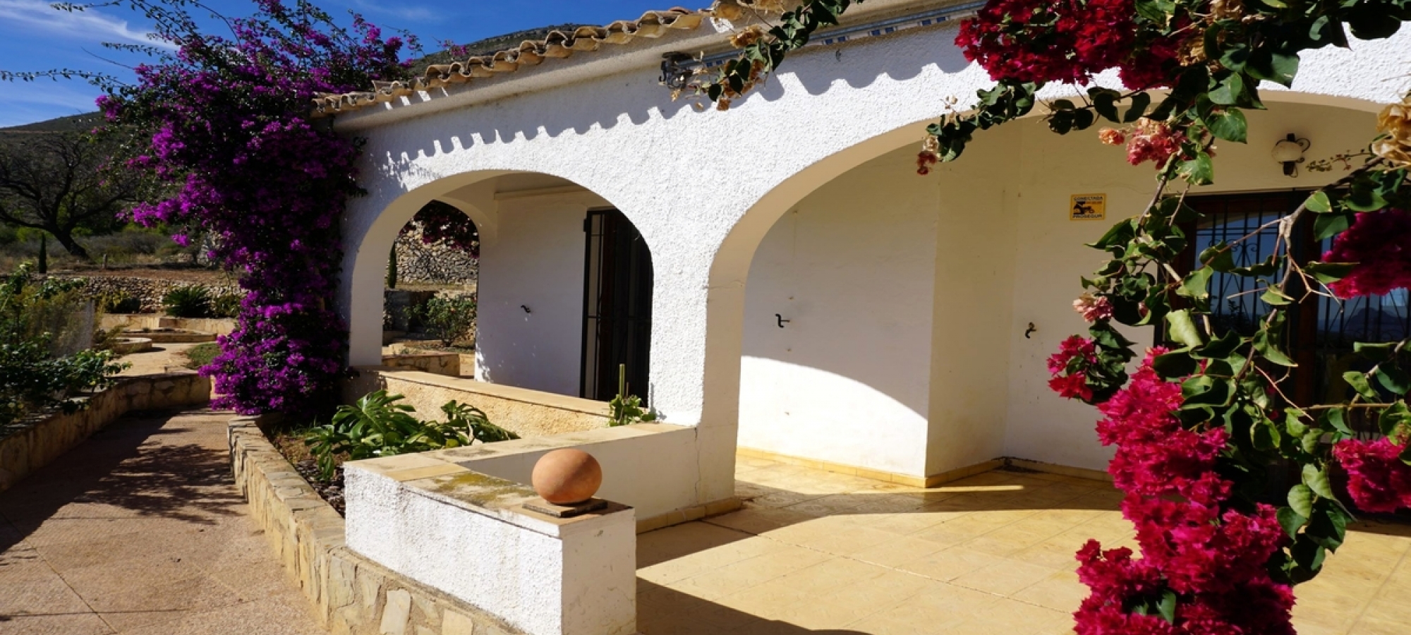 COSTA BLANCA >> BENISSA > Finca with panoramic sea views and private pool