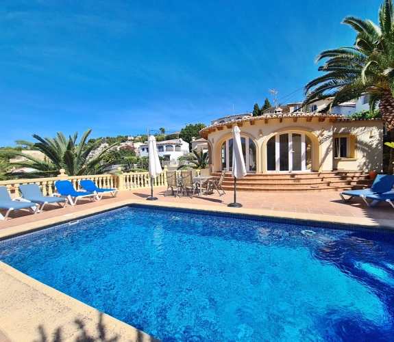 BENISSA > MONTEMAR - Immaculate presented villa with a total of 3 bedrooms and independent apartm...