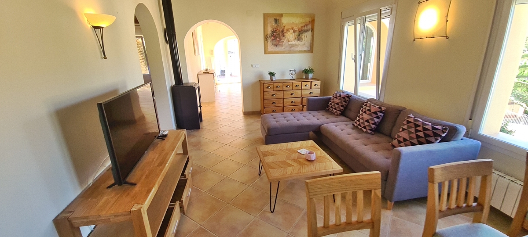 BENISSA > MONTEMAR - Immaculate presented villa with a total of 3 bedrooms and independent apartment