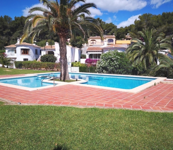 MORAIRA> FANADIX - Villa i Monte Park-kompleks med fælles pools og haver