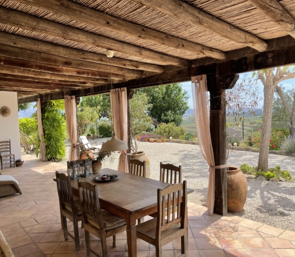 COSTA BLANCA >> MORAIRA - Traditional and centenary finca with 3 bedrooms and panoramic views